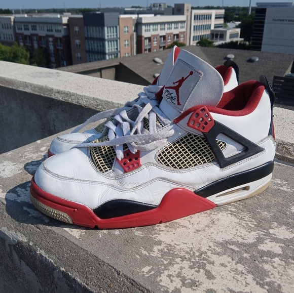 Jordan 4 - Picture 1 of 9